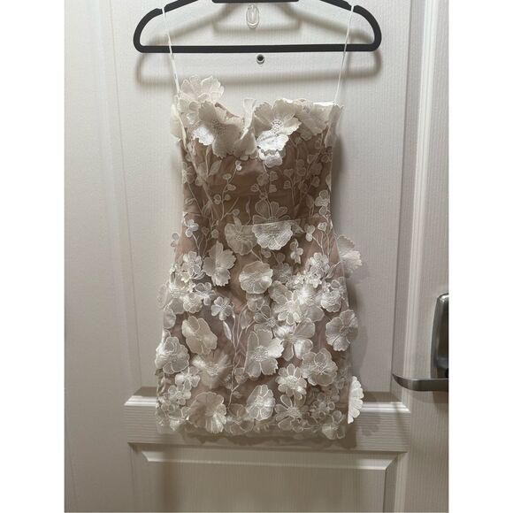 Elliatt White Floral Strapless Wedding Dress - Picture 4 of 6